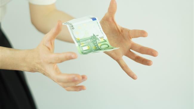 Μηνυτήρια αναφορά  ενάντια στον ΟΠΕΚΕΠΕ, την ΑΑΔΕ και στις Τράπεζες για την παράνομη κατάσχεση μέρους της βασικής ενίσχυσης