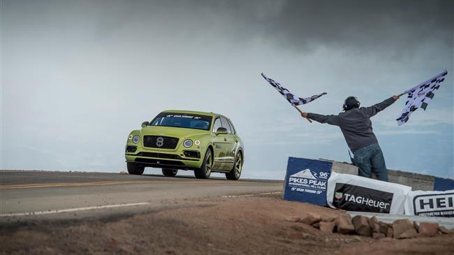 H Bentley Bentayga σπάει το ρεκόρ των SUV στο Pikes Peak   
