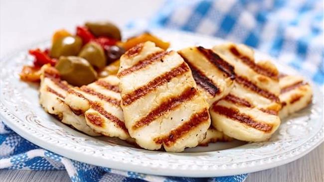 Αναστάτωση στην Κύπρο: Πώς έχασε το εμπορικό σήμα για το χαλλούμι