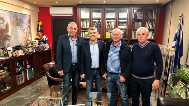 Συνάντηση παραγωγοί των λαϊκών αγορών με τον Κ. Αγοραστό