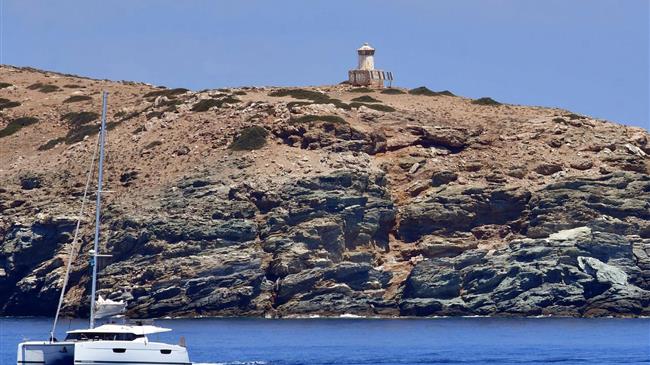 Κατεδάφιση αυθαιρέτων στη Μακρόνησο