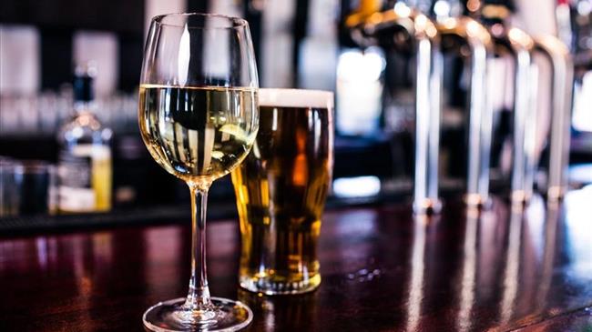 Βρήκαν παράνομα αλκοολούχα ποτά