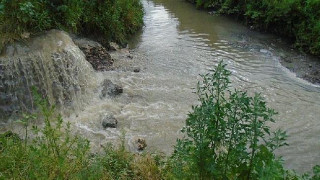 Ανεπεξέργαστα λύματα στην τάφρο της Λαψίστας