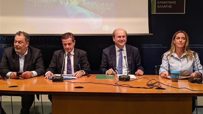 Κ. Χατζηδάκης: Έως τον Ιούνιο του 2020  η απόσυρση των πλαστικών μιας χρήσης