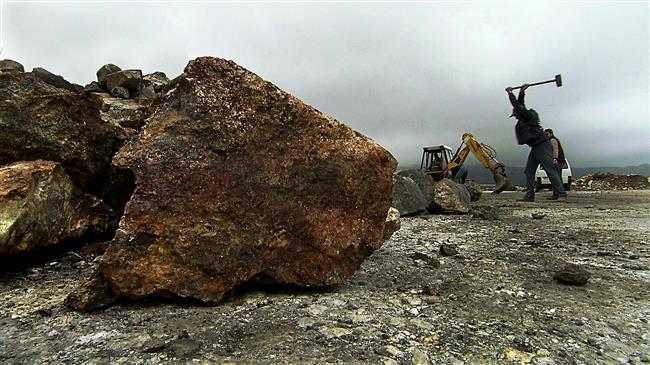 Λύση στο θέμα των σμυριδεργατών της Νάξου