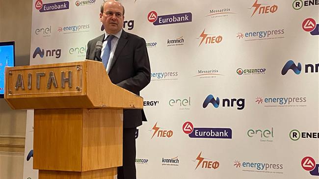 Δραστικές απλουστεύσεις τον Φεβρουάριο για αιολικά και φωτοβολταϊκά 