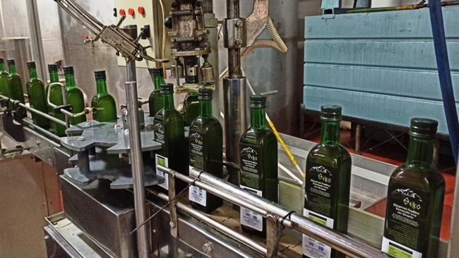 Κόντρα στις φετινές Κασσάνδρες το τυποποιημένο ελαιόλαδο «Θεϊκό Όλυμπος» ( 0,5 λίτρα ) τρέχει με 6,49 το κιλό στην Πιερία ! ! !