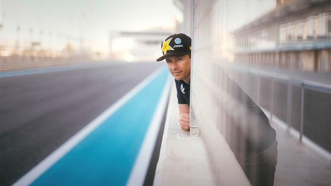 Η σχέση της Volkswagen R με τον Tanner Foust - και τον Jason Bourne