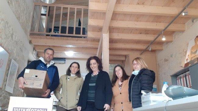 ΤΕΒΑ: Κατ’ οίκον διανομή ειδών πρώτης ανάγκης και τροφίμων