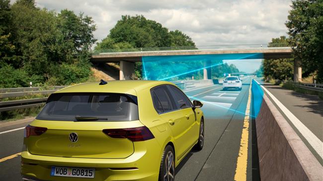 Νέο Golf με προηγμένο σύστημα Travel Assist