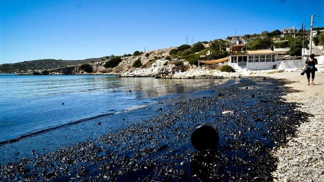 Κινδυνεύει ο Σαρωνικός ;