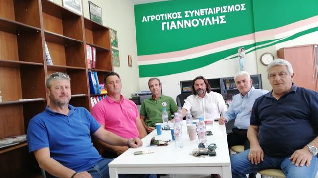 Ενημερωτική καμπάνια ΣΥΡΙΖΑ Προοδευτική Συμμαχία Λάρισας, για το αγροτικό πρόγραμμα «Μένουμε Όρθιοι»