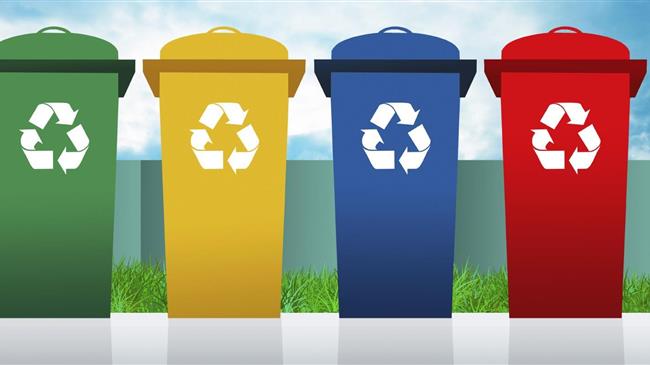 Ανακύκλωση χαρτιού στους μπλε κάδους με το κίτρινο καπάκι