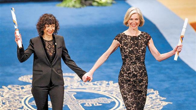 Νομπέλ Χημείας: Δύο νικήτριες για την «επανεγγραφή του κώδικα της ζωής»