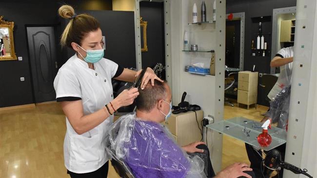 Κομμωτήρια: Βιάστηκε το ΕEA να ανακοινώσει ότι ανοίγουν δηλώνει ο Αδωνις Γεωργιάδης