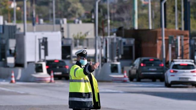 Χριστούγεννα χωρίς μετακινήσεις από νομό σε νομό