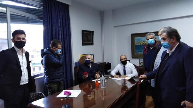 Συνάντηση Οικονόμου με αγελαδοτρόφους