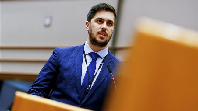 Ο Ευρωπαίος Επίτροπος κρατά αποστάσεις από τα προβλήματα παραγωγών κελυφωτού φιστικιού