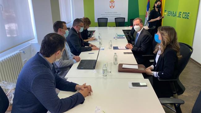 Την προώθηση ελληνικών αγροτικών προϊόντων και επενδύσεων στη Σερβία