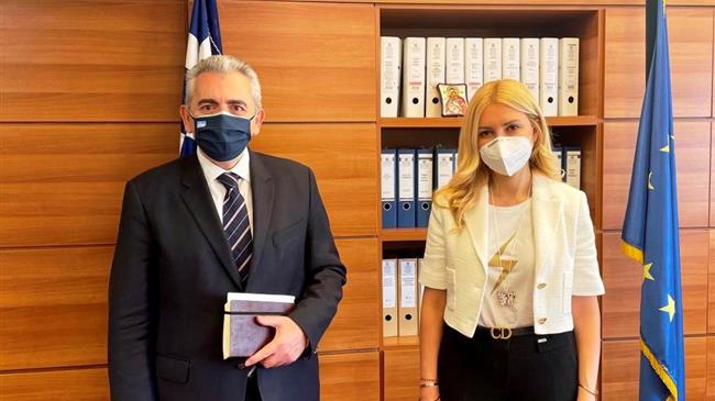 “Ευρωπαϊκή” λύση για ζωοτροφές, αυστηροί έλεγχοι για μαϊμού-φέτα