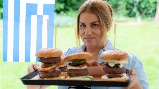 Euro ...μαγειρικής στο Instagram- Στους ομίλους η Ελλάδα, με μπέργκερ μουσακά!