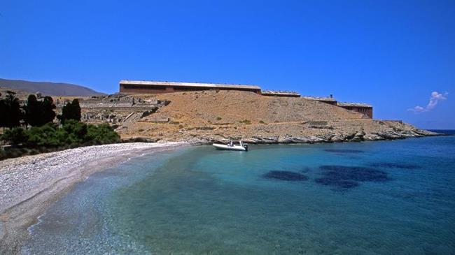 Παρατείνεται για ένα έτος η ειδική προστασία της Γυάρου - Οι περιορισμοί για τους ψαράδες