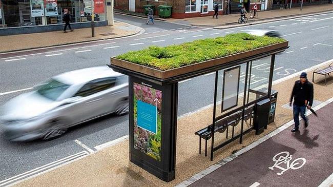 Στο Λέστερ της Αγγλίας, 30 στάσεις λεωφορείων μεταμορφώθηκαν σε στάσεις μελισσών