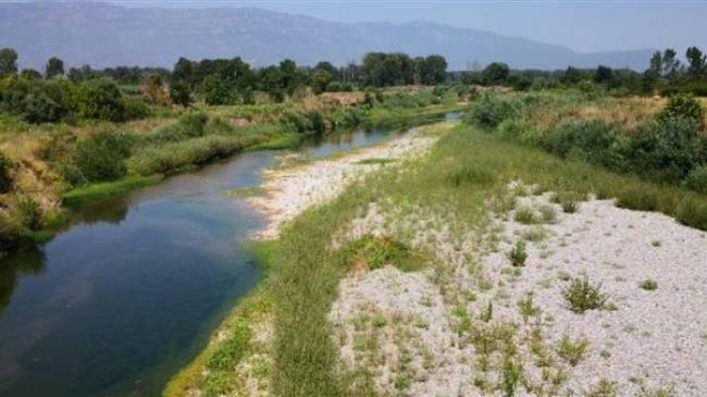 Τρίκαλα: Από ποταμός… ρυάκι ο Πηνειός – Μειώθηκε σημαντικά η στάθμη του