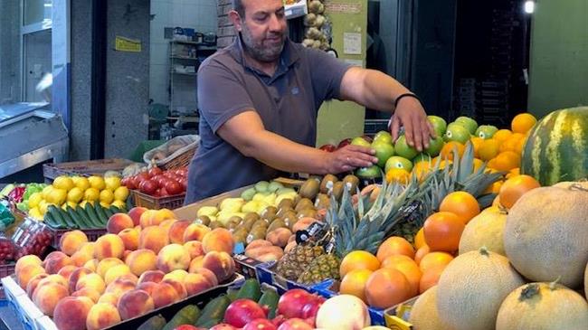 «Φρούτα και λαχανικά σε αναμονή», από οπωροπώλη που προσφέρει τα «άσχημα» προϊόντα σε όσους τα έχουν ανάγκη