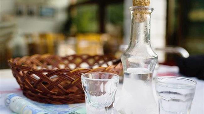 Ζαλίζει η αύξηση στην τιμή του τσίπουρου