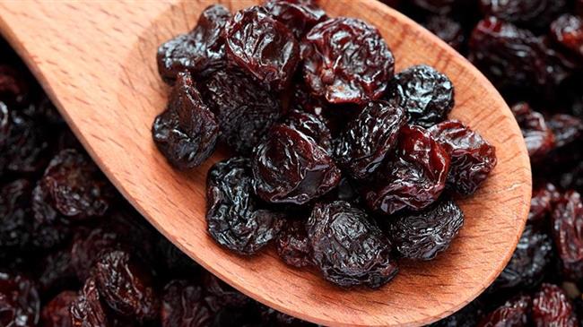 Με τον σταφιδοπαραγωγό ή με το νεκροθάφτη;