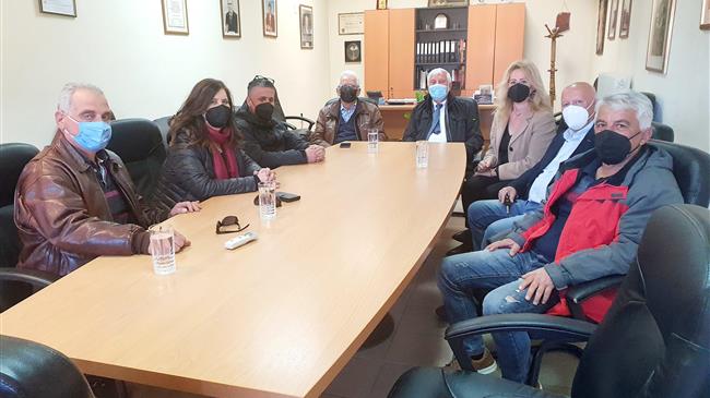 Ο Τατούλης επισκέφθηκε τον αγροτικό συνεταιρισμό «Ένωση Μεσσηνίας»