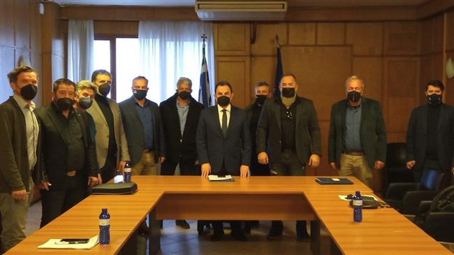 Συνάντηση μεταξύ των Αγροτικών Συλλόγων Κρήτης με τον κ. Γεωργαντά