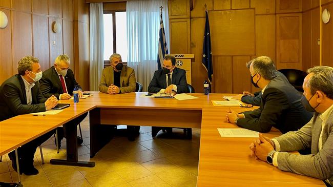 Ρεύμα και ζωοτροφές “καίνε” και τους χοιροτρόφους