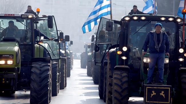 Βγάζουν τα τρακτέρ στον Ε-65 οι Kαρδιτσιώτες αγρότες για κόστος, τιμές στο βαμβάκι και νέα ΚΑΠ