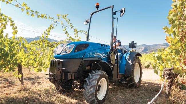 Η New Holland παρουσιάζει τα νέα ειδικά τρακτέρ T4 FNV