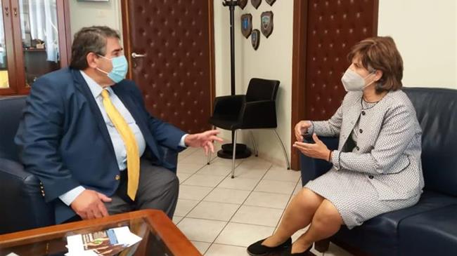 Η αναγκαιότητα για αναδιάρθρωση των καλλιεργειών στο επίκεντρο της συνάντησης Τζαμτζή – Καλογήρου