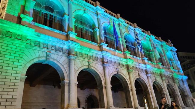 Save Soil: Πάνω από 30 εμβληματικές τοποθεσίες σε όλη την Ευρώπη φωτίζονται με μπλε και πράσινο χρώμα