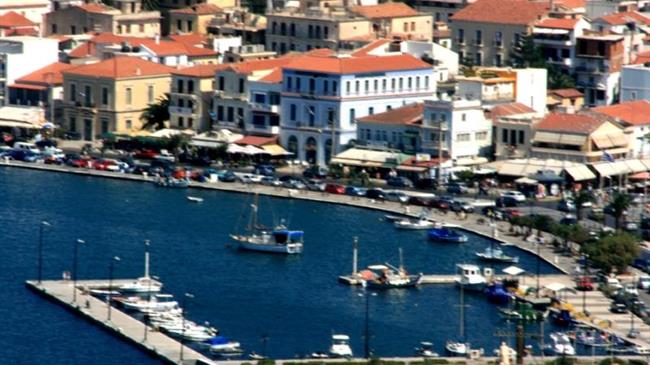 Αποκατάσταση ζημιών αλιευτικού καταφυγίου πόλεως Σάμου