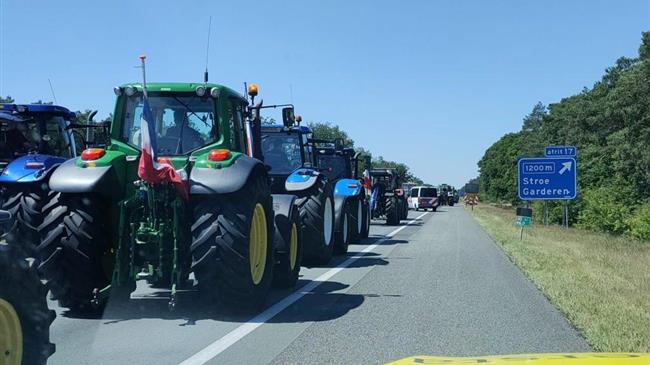 Ολλανδία: Προειδοποιητικά πυρά της αστυνομίας σε δράσεις διαμαρτυρίας αγροτών και κτηνοτρόφων
