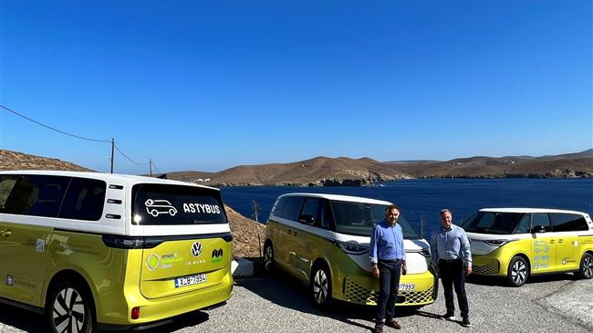 Το νέο εμβληματικό ηλεκτρικό μίνι-βαν VolkswagenID. BUZZ στην αστική συγκοινωνία της Αστυπάλαιας