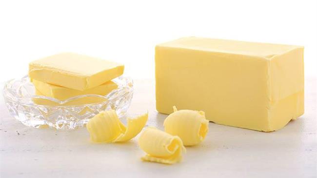 DW: Πέφτει η τιμή του βουτύρου, άρα μειώνεται ο πληθωρισμός;