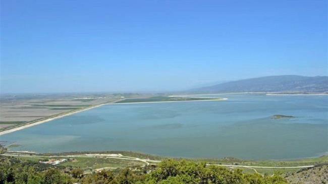 Νέα μελέτη για την αντιμετώπιση  πλημμυρικών φαινομένων  σε εκτάσεις γύρω από τη  λίμνη Κάρλα