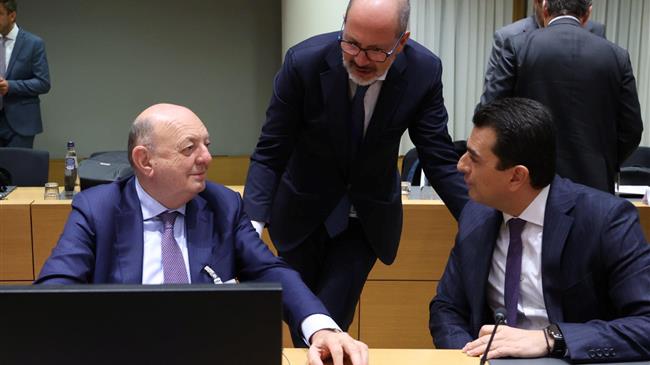 Σκρέκας: «Δεν υπάρχει χρόνος, λύση άμεσα με ρεαλιστικό πλαφόν»