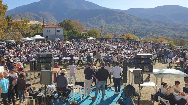 Κοσμοσυρροή στο 13ο Φεστιβάλ Τοπικών Προϊόντων στο Καρυδοχώρι