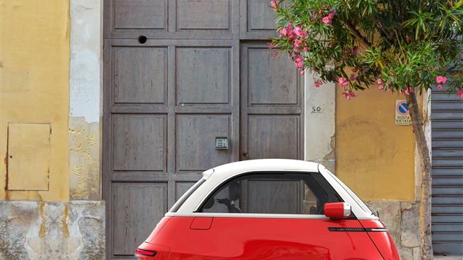 Το μοναδικό microcar Microlino στην Ελλάδα μόνο μέσα από το δίκτυο καταστημάτων της Kosmoride