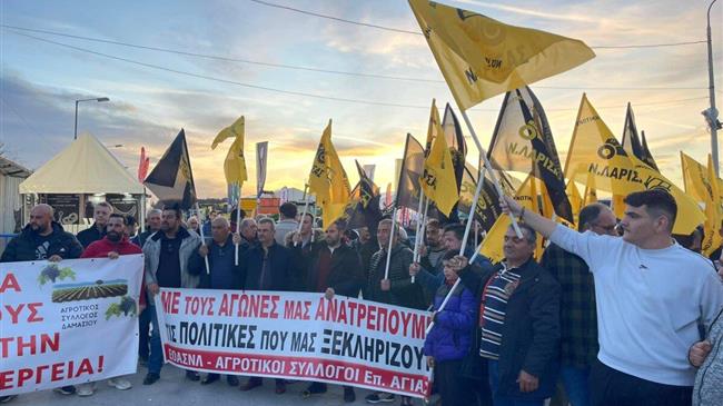 Εγκαίνια της Agrothessaly με φωνές διαμαρτυρίας των αγροτών