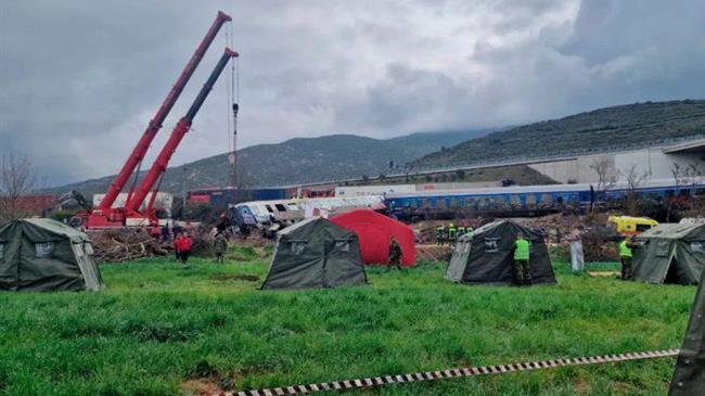 Τέμπη: 90χρονος υπέβαλε μήνυση γιατί ο στρατός και η πολιτική προστασία του… «πάτησαν» το χωράφι