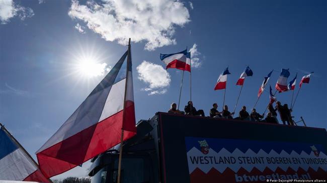 Ολλανδοί αγρότες, ακτιβιστές για το κλίμα πραγματοποιούν διαδηλώσεις στη Χάγη