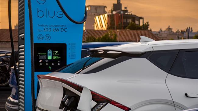 ΔΕΗblue: Πάνω από 1500 σημεία φόρτισης και περισσότερα από 80 σημεία ταχυφόρτισης πανελλαδικά για Πάσχα με ηλεκτροκίνηση